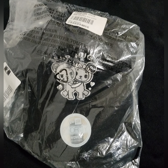 tokidoki Accessories - Black Toki Doki Hat